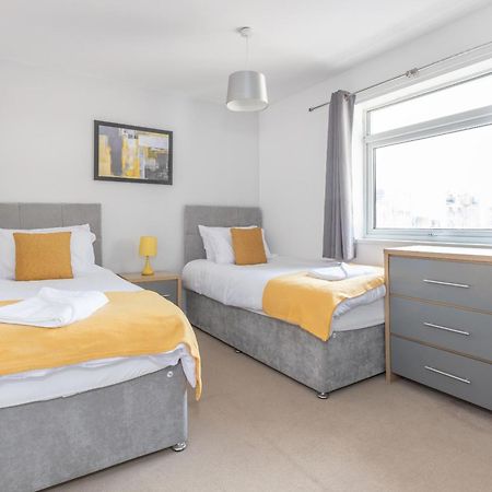 Opp B'Ham - Freshly Refurbished Walls And Carpets! Big Savings Booking 7 Days Or More! Apartment Marston Green Екстериор снимка
