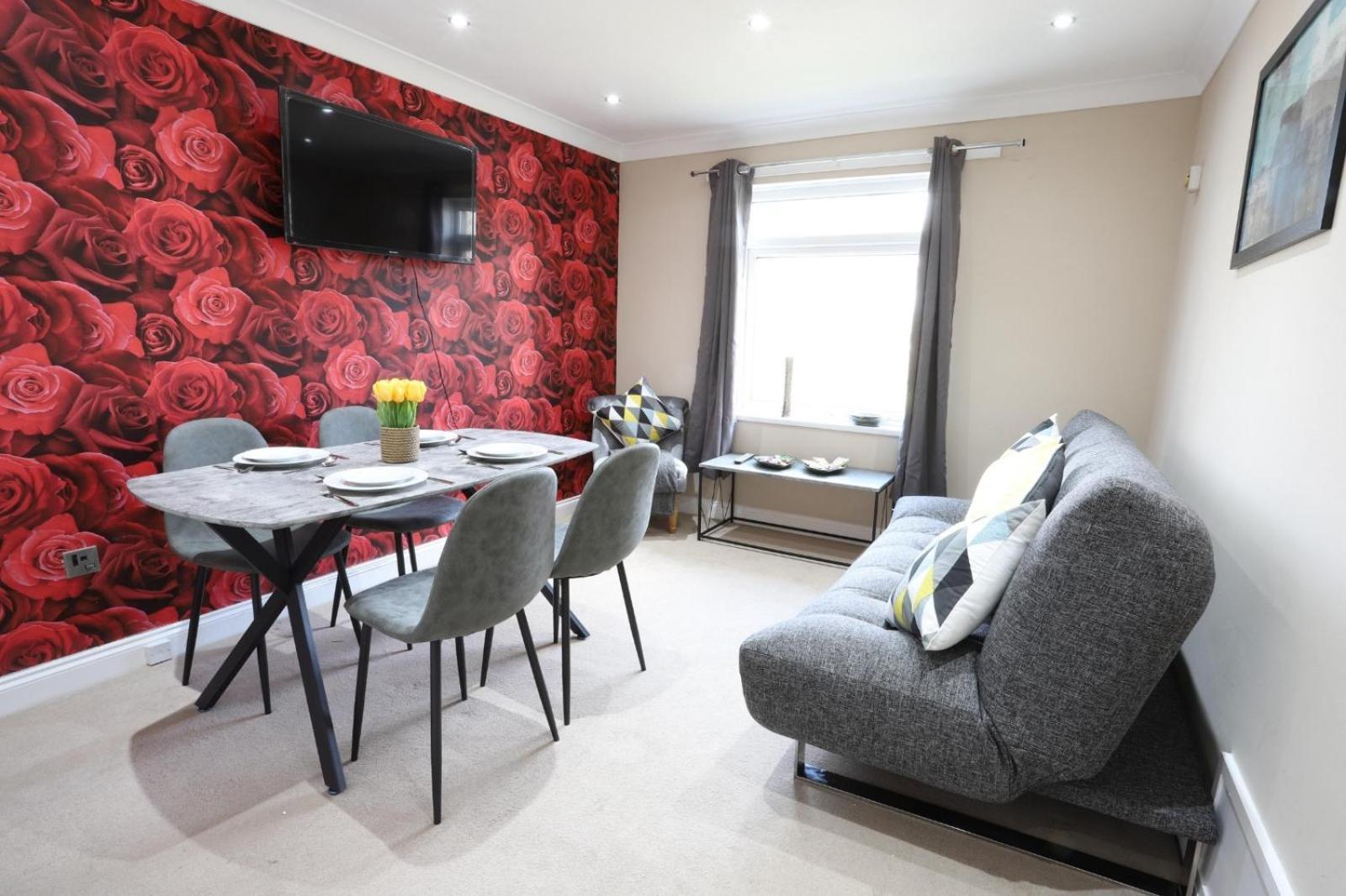 Opp B'Ham - Freshly Refurbished Walls And Carpets! Big Savings Booking 7 Days Or More! Apartment Marston Green Екстериор снимка